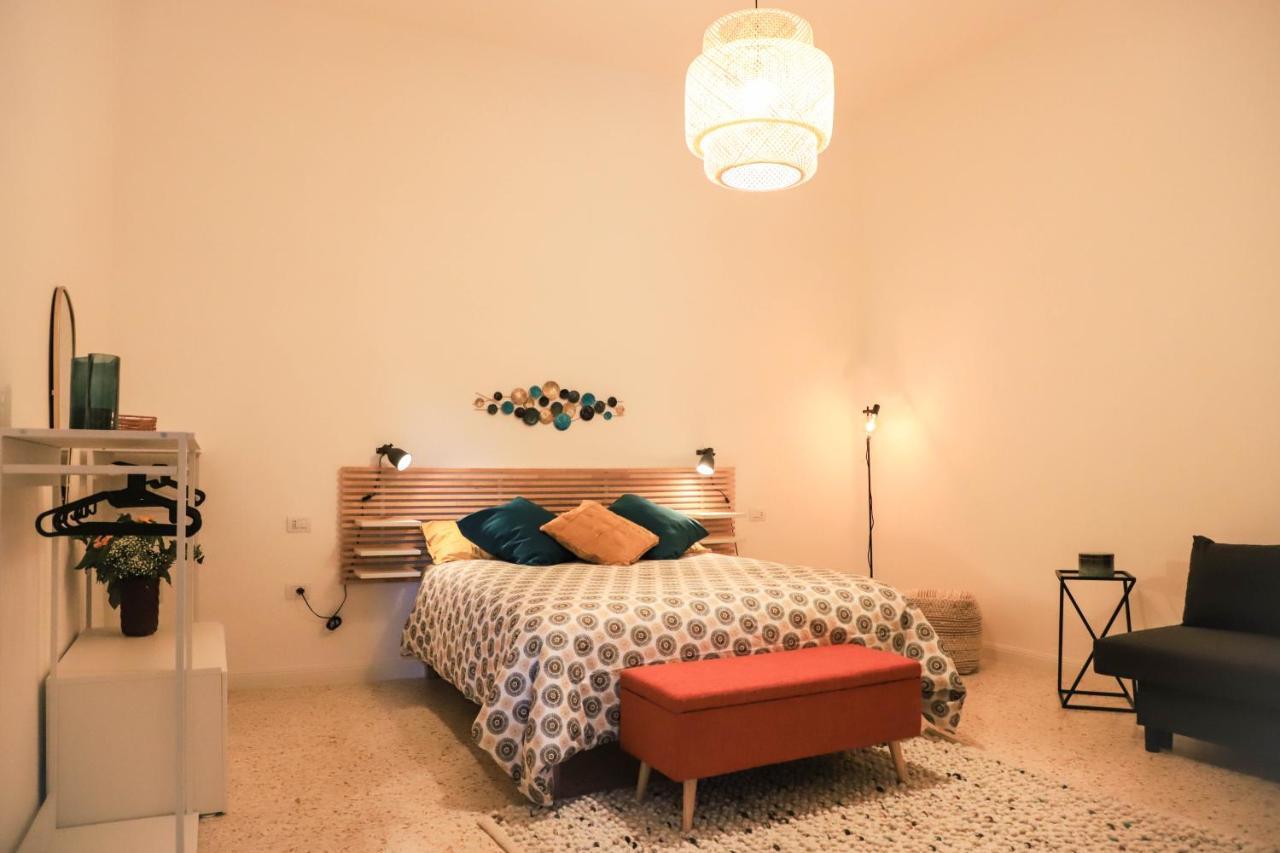 Apartament Le Scalette A Santa Chiara Neapol Zewnętrze zdjęcie